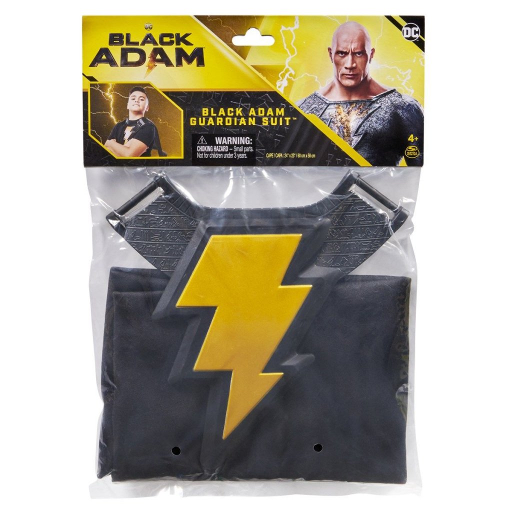 Black Adam vaippa rintalevyllä