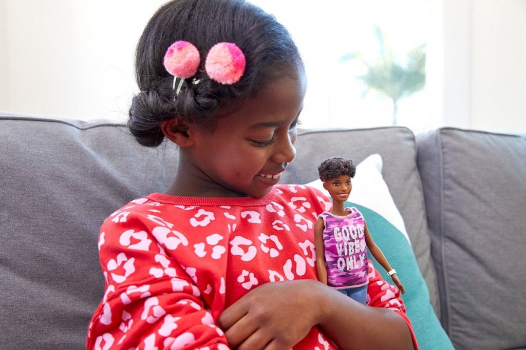 Barbie Fashionistas nukke 128
