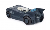 DC Comics Batman muuttaa Batmobilea