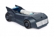 DC Comics Batman muuttaa Batmobilea