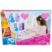Disney Princess savi Playset rakentaa oman kaapissa