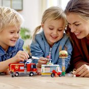 LEGO Cityn palokunnan kutsu hampurilaisravintolaan 60214