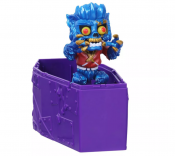 Treasure X -hirviön kultainen hahmo rinnassa