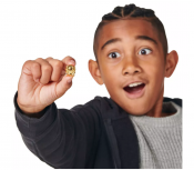 Treasure X -hirviön kultainen hahmo rinnassa